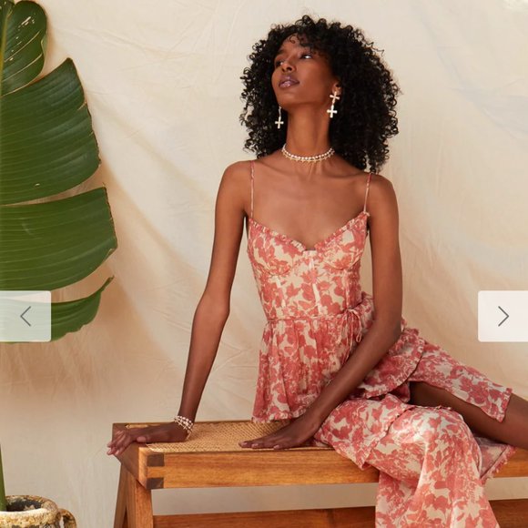 V. Chapman Coral Pink Floral Tiered High-Low Wedding Dress - Picture 2 of 9